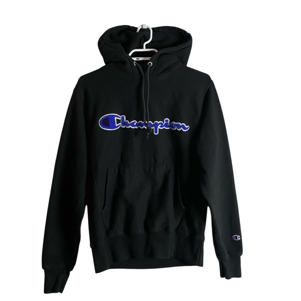 Champion Men’s Black Reverse Weave Graphic Print Relaxed Fit Sweatshirt Hoodie